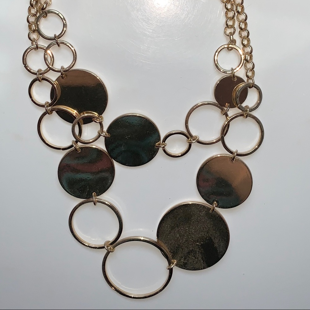 Statement necklace